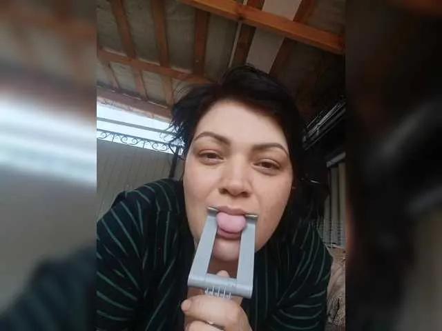 Ailin2 on BongaCams