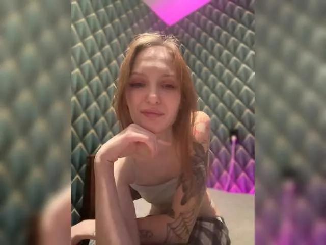 Angelinakiss — I adore charismatic, cute, and most importantly, grateful men. Also, I really like to see in my partner's eyes the fire that causes my body.