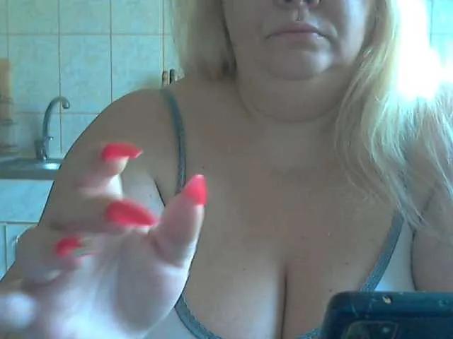AriannaMilf on BongaCams