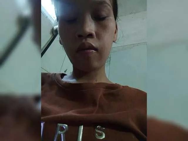 Babynhi90 on BongaCams