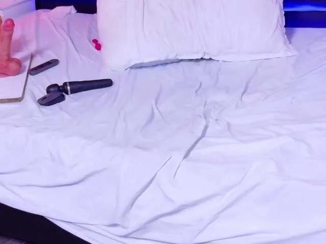 black-pussydoll on BongaCams