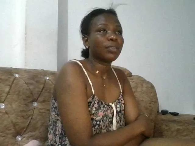Bostergirlhorney on BongaCams