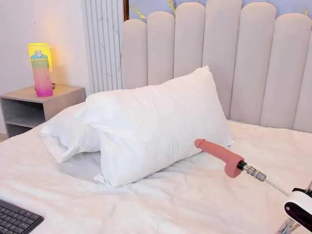 danisaenzz on BongaCams