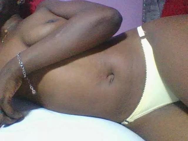 Dizzydose1 on BongaCams 