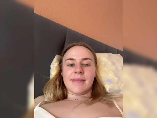 elegantbabe — I love a man who knows what he wants and exactly how to get it. Confidence is hot, but thinking about my desires? Even hotter  So go ahead --- impress me... if you can