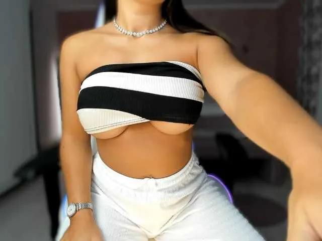 evellineeva1 — Hello, i like to feel the pleasure ,i would be happy to. feel how you make me cum squirt everyday.