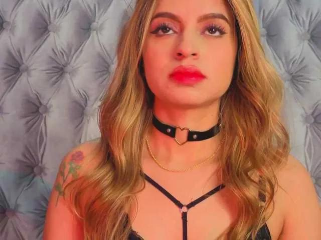 Gabytaylor — im so horny right now ! Come and fuck my big ass!.