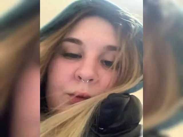 Greeenfriends6969 on BongaCams 