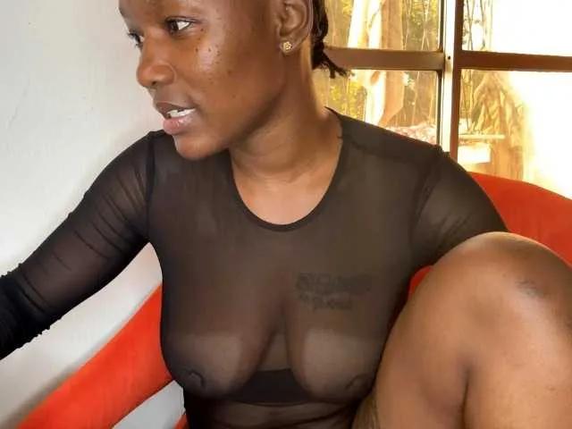 hoelygrail — Freechat on BongaCams