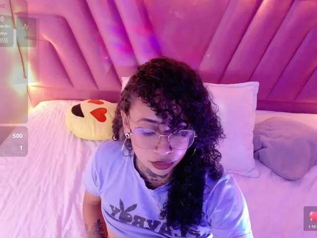 hollyvega on BongaCams