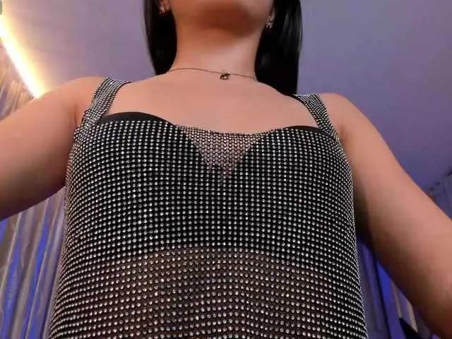 IsabellaMoreau on BongaCams