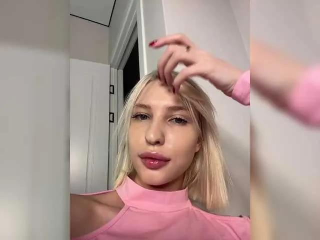 KettyPretty25 on BongaCams