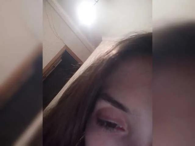 Kissa-is-klassa-a on BongaCams 