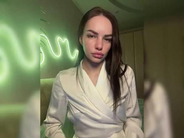 Klubnika13 — Freechat on BongaCams