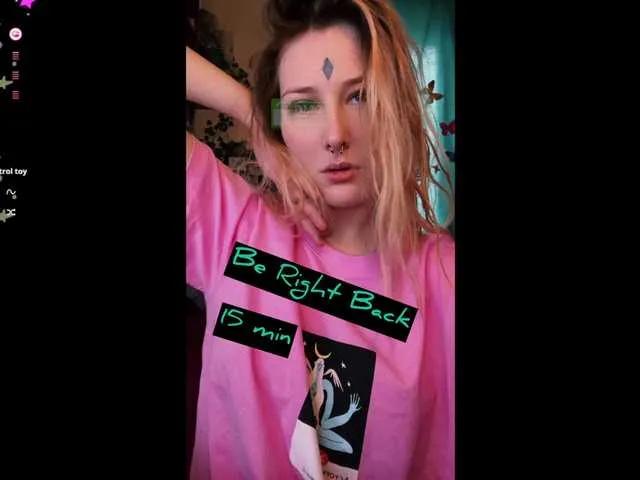 LaurenLex — Energy, eye contact, confidence, a genuine smile, and good vibes. I love when someone connects with me on an emotional level, not just physical.