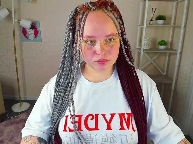 Looly-Rise — I really love open people,  who know what they want,And I can say about confidently.I love tenderness and mutual respect, very excites when a person is exhidated by his business and idea,  Women love ears...so excite me