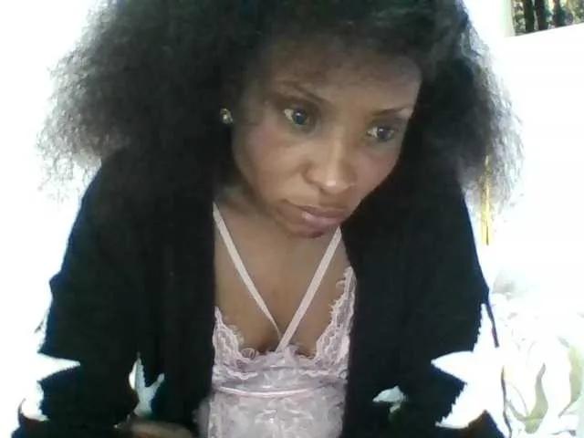 lovelylips on BongaCams