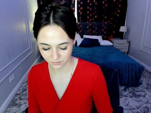 MakeYouHappy — What you can expect:
Interactive Live Shows 
Custom Content &amp; Videos 
Personalized Chats (Tell me what you like!) 