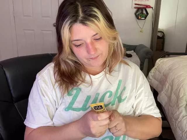 maramaze on BongaCams 