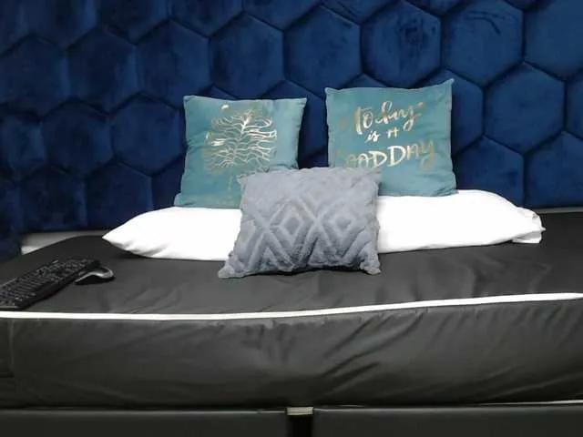 MIAVICTORIA-VC on BongaCams