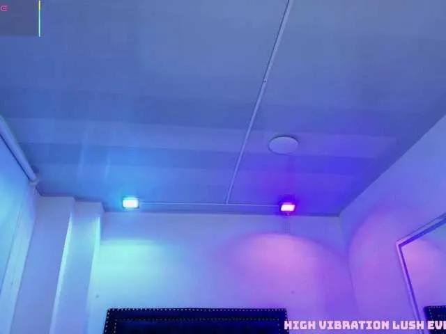 Nahomi-rousset on BongaCams