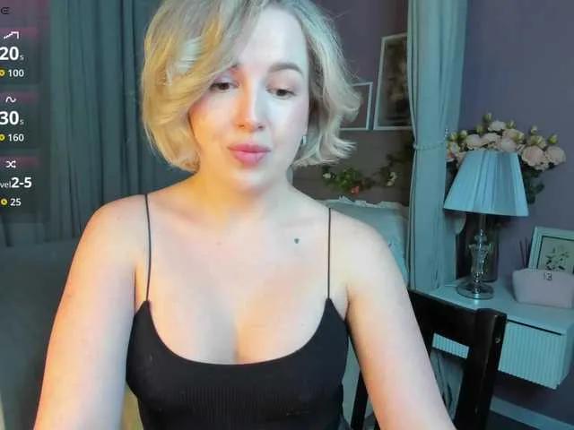 Nikki-Kai on BongaCams 