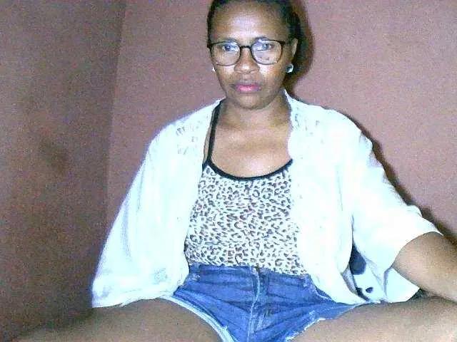Nirinah2710 — Freechat on BongaCams