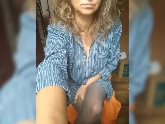 Perepyganue1 on BongaCams 