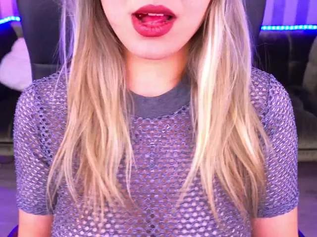 SashaBlooms on BongaCams 