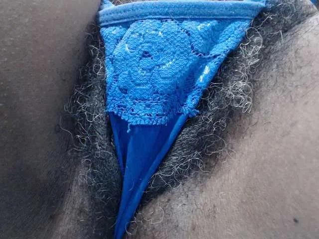 SashaMacgrego — I like determined people, who know what they want and if you are here in my room it is because you want to have a delicious time without fear of anything. It turns me on that during wild sex they talk to me and treat me hard