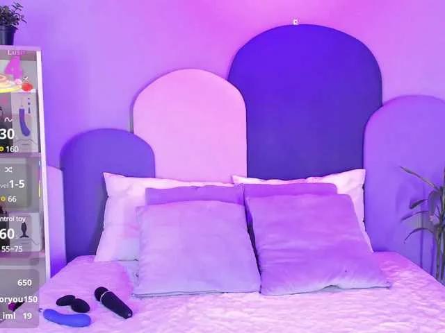 SophieGomez2 on BongaCams