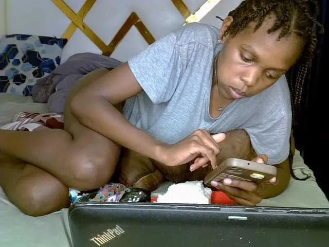 Sweetebony123 on BongaCams 