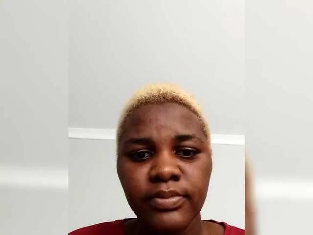 Trixiee on BongaCams