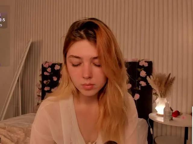 Vanessa-Walters — Role -playing games, blowjob, slap, vibrations, dirty conversations, footfitish, striptease, humiliation of penis crumbs