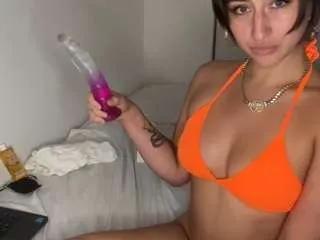 angelinaexotica on CamSoda