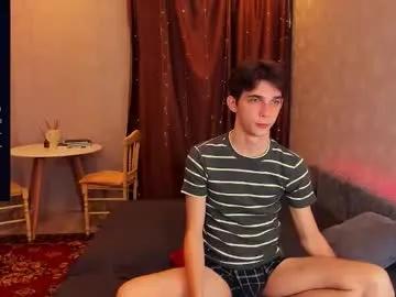 aaron_bang — CUM SHOW #twink #bigcock #young #lovense #feet [1212 tokens remaining]