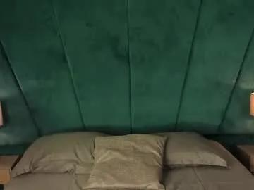 aaron_eze — Let me feel you want to be with me  // GOAL: CUMSHOW [1200 tokens left] #twink #lovense #young #anal #feet