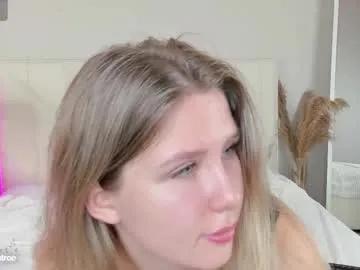 ameliia_castro — GOAL: naked dance [55 tokens remaining] hey! lets fun #blonde #natural #young #bigboobs #daddy