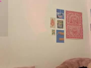 annietinky on Chaturbate 