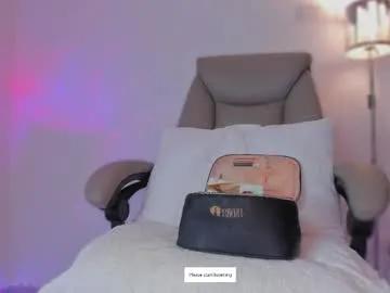 apoteosis_ — Current Goal: Show boobs at 100 tokens -- Next Goal: Squirting  -- Please fuck me #fuckmachine #latina #feet #daddy #squirt
