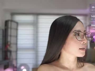 belle_adrienne on Chaturbate 