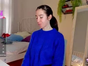 belle_via on Chaturbate 