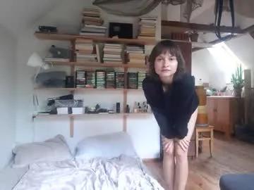 chaturbatable —      -    tk #nomakeup #natural