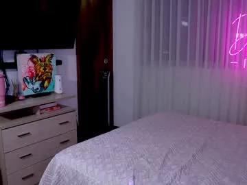 dani_moore — Happy Friday!! #TeamMoore @goal Panty Off and lotion show Look my TIP MENU ON BIO  Help me to help animals x 444tk  Enjoy the Show  #latina #petite #natural #smalltits #cute [1429 tokens remai