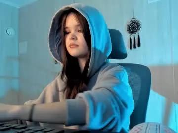 elainebeness — GOAL: hi girls [0 tokens remaining] welcome to lovers of techno, house, electro music #teen  #smoke #music #piercing  #chillchat #dance #skinny #cutie #nonude #bi