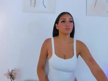 elza_fuentes01 — Massage in tits [48 tokens left] Let's have fun together ! #milk #latina #Bigboobs #squirt  #anal