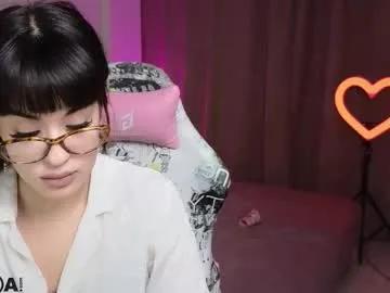 erica_peach — Hands Bra #new #brunette # #bigass #glasses #bigpussylips [94 tokens remaining]