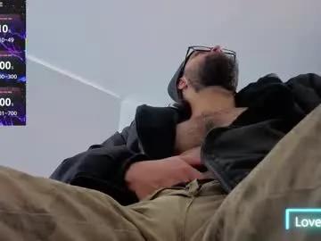 ernesto_rodriguez_82 on Chaturbate 