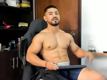 ezzio_scolaro on Chaturbate 