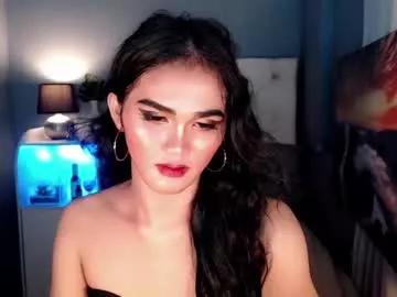 holly_sunshine69 on Chaturbate 